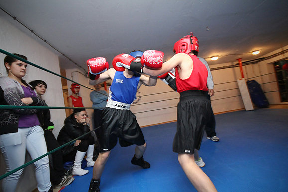 Javni sparing u boksačkom klubu Zlatna rukavica (foto:Saša Čuka)