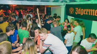 Turanjska fešta u Menfisto baru, 16.7.2015. (foto: Ivan Toman) Turanjska fešta u Menfisto baru, 16.7.2015. (foto: Ivan Toman)