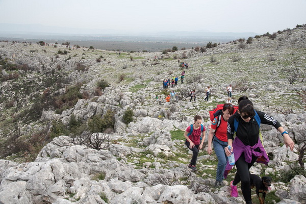 Drugi Planinarski pohod “Hajdemo do Vrane” 2. travnja 2016. Foto: Vinko Pešić