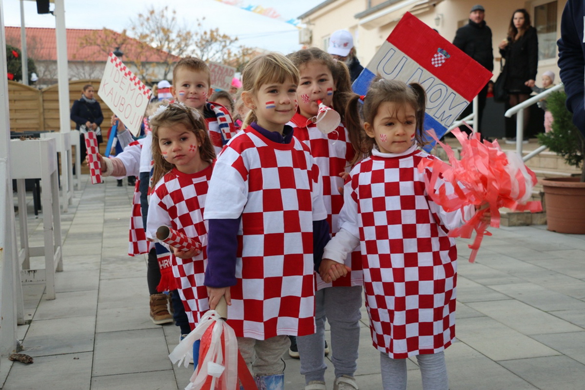 Virske “Male maškare”: najveselija karnevalska povorka Virske “Male maškare”: najveselija karnevalska povorka