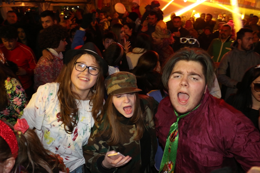 Virski Karneval veliko finale: nastupila Maja Šuput Virski Karneval veliko finale: nastupila Maja Šuput