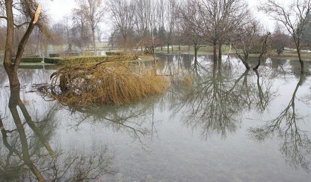 Karlovcu prijete poplave, stotine milijuna kuna štete u Gorskom kotaru, foto: pixell.hr