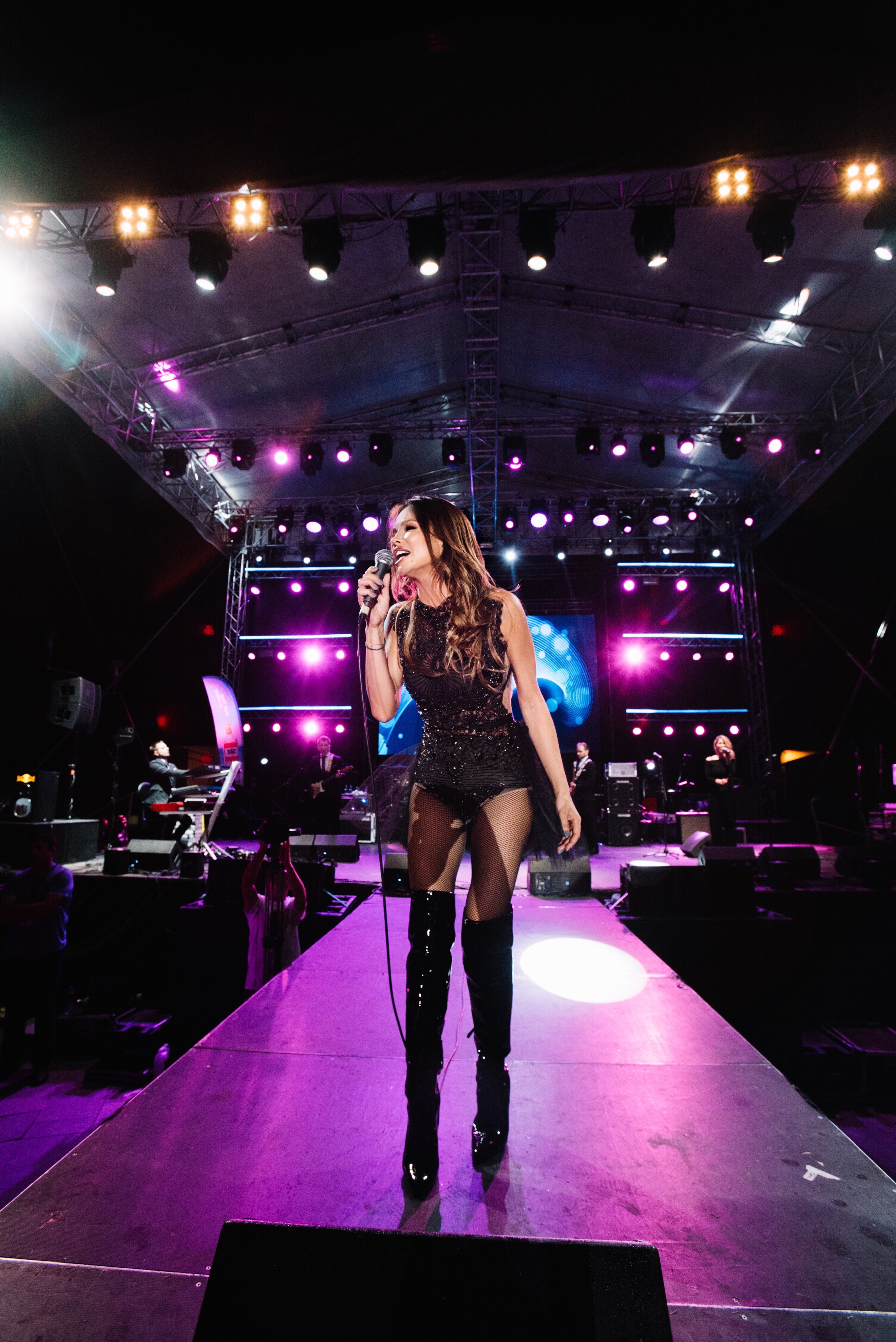 Severina spektakularnim koncertom oduševila 50 tisuća Makedonaca