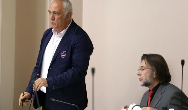 Zastupnici su i posljednji dan zasjedanja sedmog saziva Sabora poceli brojim zahtjevima za stanku. Boro Grubisic , Branko Vuksic. Photo: Patrik Macek/PIXSELL