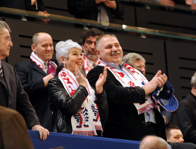 Bec, 310110.
Austrija je domacin EURO 2010 u rukometu od 19-31 01.10. U Becu se igraju utakmice poufinala i finala. Polufinale su izborile reprezentacije Islanda, Francuske, Poljske i Hrvatske. U polufinalnim utakmicama finale su izborile reprezentacije F