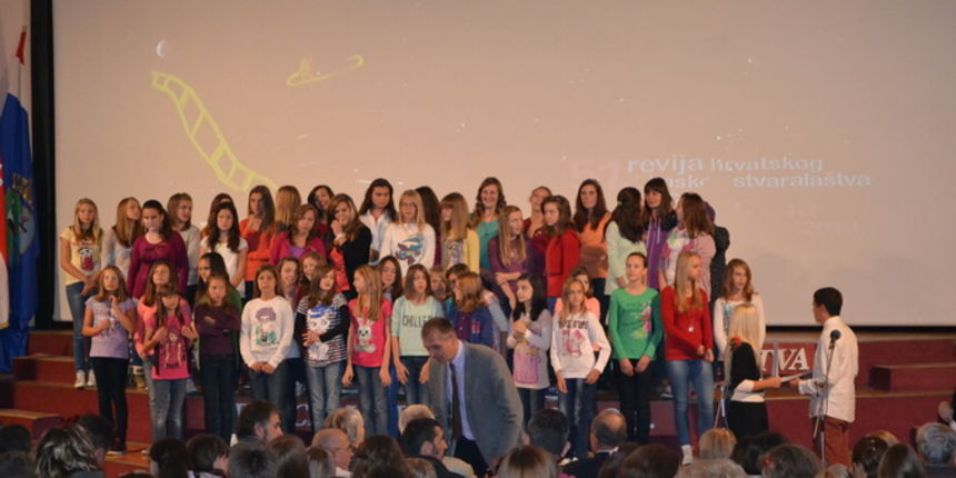 Sinoć u Kutini svečano otvorena 51. revija hrvatskog filmskog stvaralaštva djece!