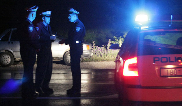 Policija ilustracija, Uvidjaj –  Prometna (foto: Marin Gospic)Policija – Uviđaj –  Prometna nesreća (foto: Marin Gospić)