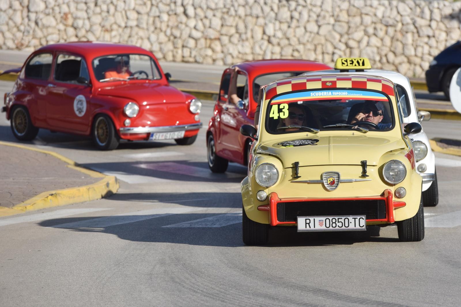 Primošten: Defile sudionika 2. Međunarodnog Fićo skupa Šibenik 2018. Primošten: Defile sudionika 2. Međunarodnog Fićo skupa Šibenik 2018.