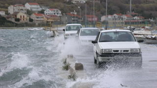 Plima u Pagu, 1. prosinca 2008. Plima u Pagu, 1. prosinca 2008.