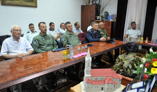 93. zrakoplovnoj bazi HRZ i PZO-a uručena Nagrada Općine Selca