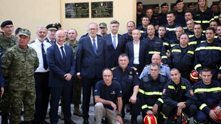 Plenković posjetio Centar za koordinaciju, vođenje i gašenje požara na priobalju Plenković posjetio Centar za koordinaciju, vođenje i gašenje požara na priobalju