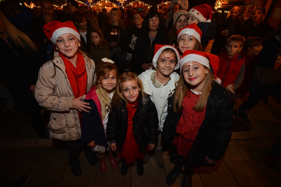 Započeo Advent u Zadru ; foto Iva Perinčić