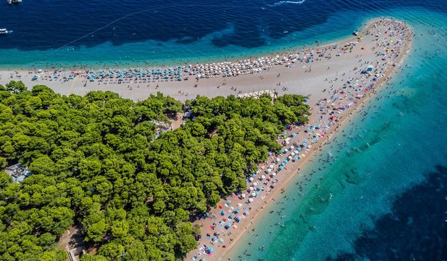 Plaža Zlatni rat u Bolu na Braču – panorama