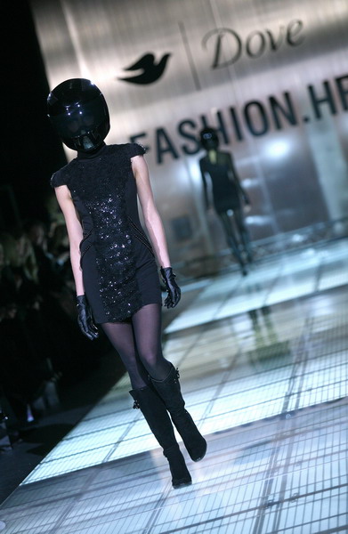 Image 1010935 (auto) Image 1010935 (auto)