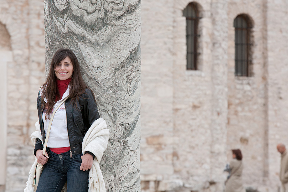 Top model Lorena Dias Terezinho i njena sestra Mara Dias, pronašle davno izgubljenu obitelj u Bibinjama, foto: Leo Banić Top model Lorena Dias Terezinho i njena sestra Mara Dias, pronašle davno izgubljenu obitelj u Bibinjama, foto: Leo Banić