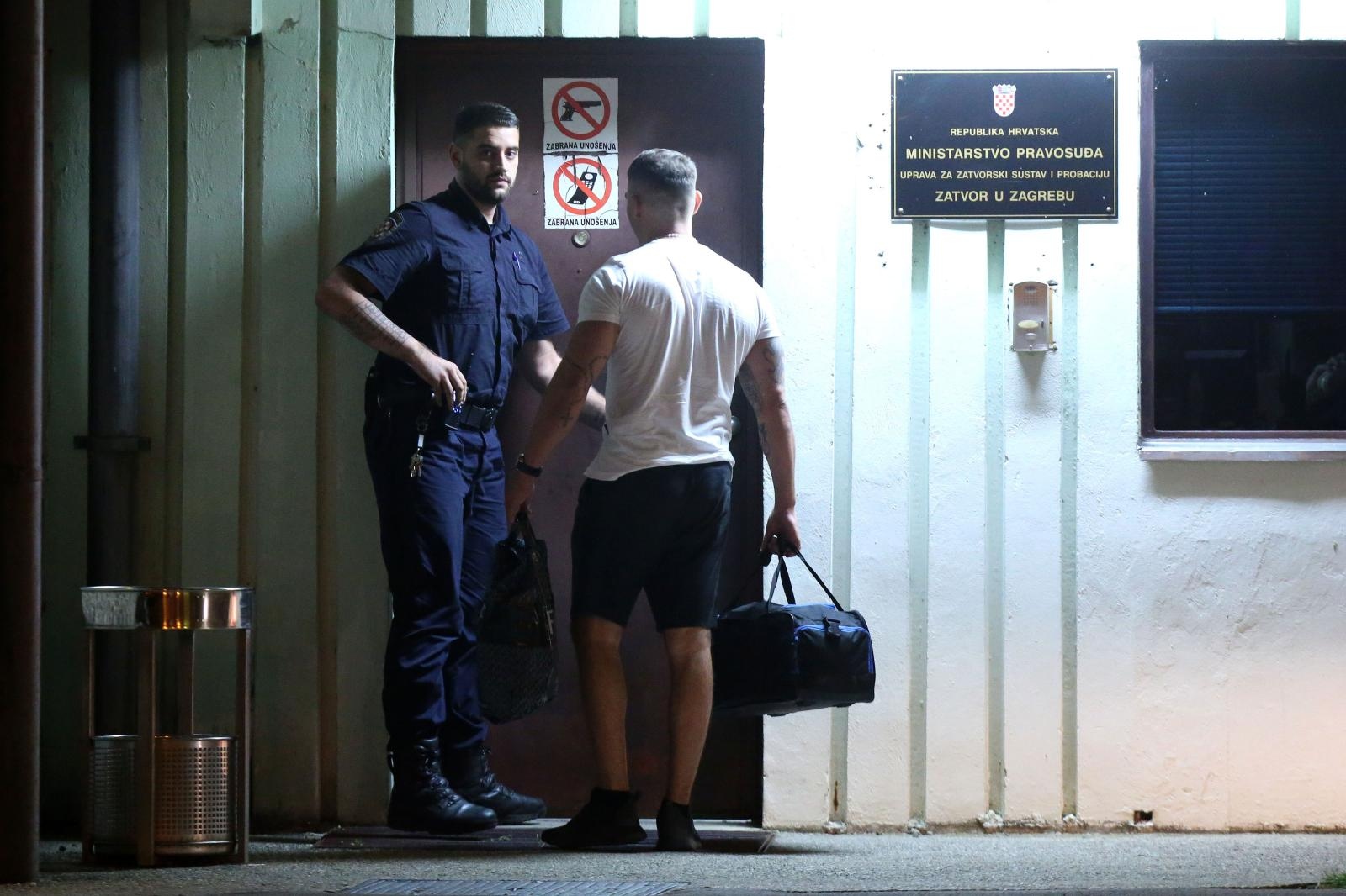 Darko Kovačević Daruvarac stigao je u Remetinec na odsluženje kazne! Darko Kovačević Daruvarac stigao je u Remetinec na odsluženje kazne!