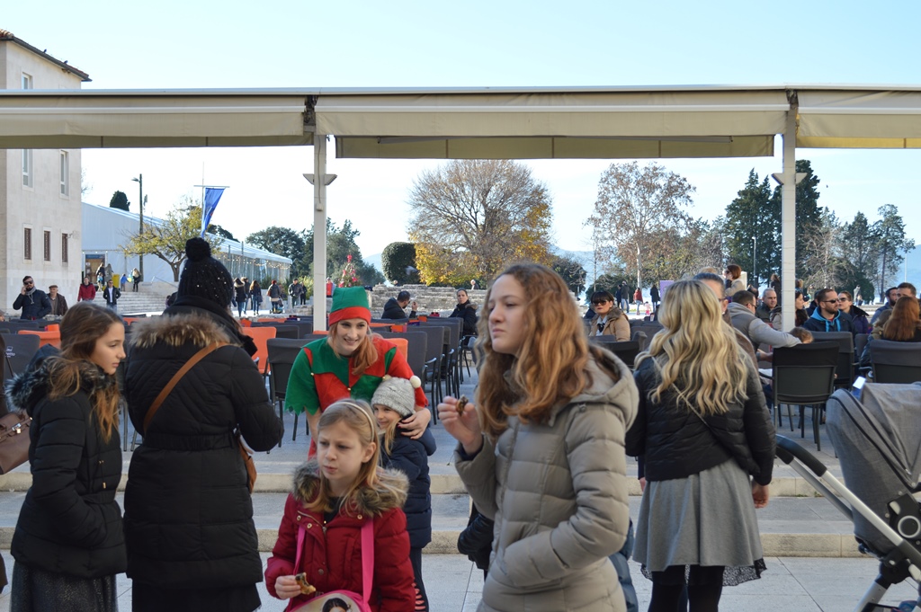 Djed Božićnjak iz Laponije stigao na Forum- poštom!