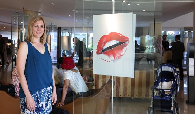 Otvorena izložba svjetski poznate modne ilustratorice Maye Beus