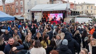 Badnjak u gradu, srijeda 24. prosinca 2024.