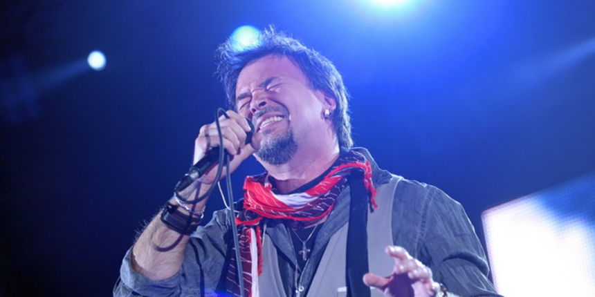 Zagreb, 220410.
U sklopu velike turneje Toleranca tour 2010 i povodom izlaska novog albuma naziva “Toleranca” Zlatan Stipisic Gibonni veceras je u KC Drazen Petrovic odrzao prvi od 2 predvidjena zagrebacka koncerta.
Na slici: Gibonni.
Foto: Neja Markicevi Zagreb, 220410.
U sklopu velike turneje Toleranca tour 2010 i povodom izlaska novog albuma naziva “Toleranca” Zlatan Stipisic Gibonni veceras je u KC Drazen Petrovic odrzao prvi od 2 predvidjena zagrebacka koncerta.
Na slici: Gibonni.
Foto: Neja Markicevi