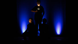 Igrajmo se: Zabranjeno mlađima od 15 strana A