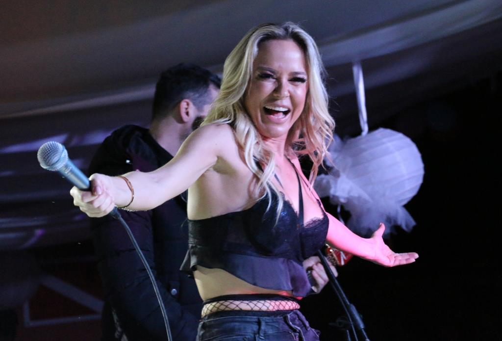 Virske maškare: Maja Šuput zapalila ledenu virsku večer Virske maškare: Maja Šuput zapalila ledenu virsku večer