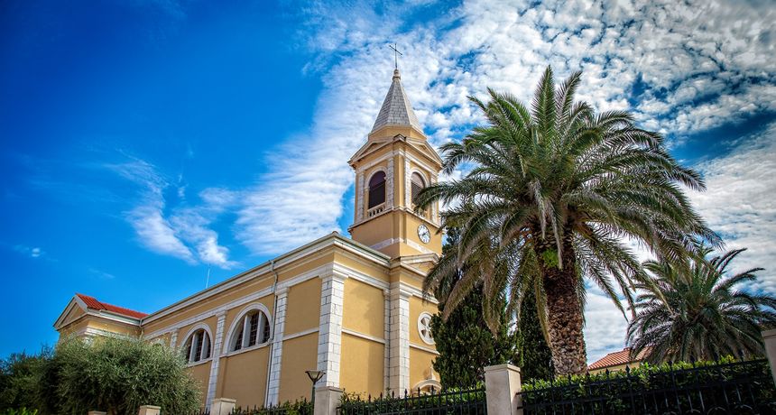 Crkva Sv. Katarine, Novalja, Pag Crkva Sv. Katarine, Novalja, Pag