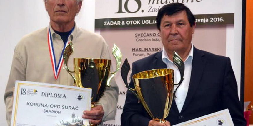 30.04.2016. 18. DANI MASLINE – Dodjela odlicja – Sampioni Koruna – OPG surac i Zigante d.o.o.3 30.04.2016. 18. DANI MASLINE – Dodjela odlicja – Sampioni Koruna – OPG surac i Zigante d.o.o.3