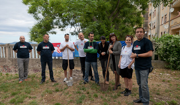 ‘Zato što volimo Zadar’ – zajednički projekt dviju udruga – Hrvatske sloge i Kluba zadarskih studenata te Radio Centra i portala eZadar, foto: Darko Belančić