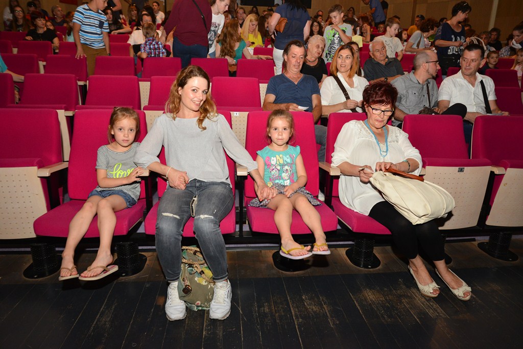 Donatolina u Kazalištu lutaka: “Mareta tamo i nazad”