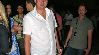 Image 1175043 (auto)