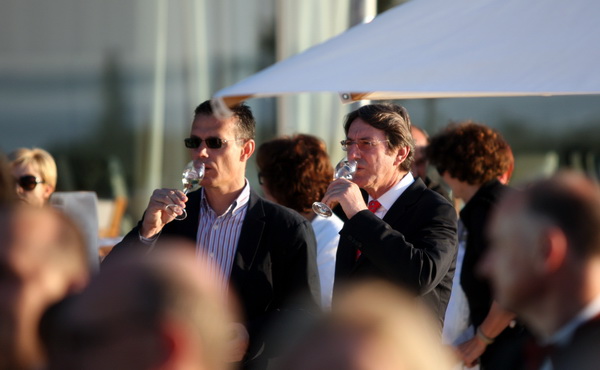 Zadar, 040512.
Falkensteiner Hotel & Spa Iadera u Punta Skali u Petrcanima kraj Zadra. Investicija vrijedna 160 milijuna eura prema rijecima celnih ljudi isplatila se. Hotel koji je otvoren lani u srpnju, danas je otvoren i sluzbeno. Na otvorenju su bile Zadar, 040512.
Falkensteiner Hotel & Spa Iadera u Punta Skali u Petrcanima kraj Zadra. Investicija vrijedna 160 milijuna eura prema rijecima celnih ljudi isplatila se. Hotel koji je otvoren lani u srpnju, danas je otvoren i sluzbeno. Na otvorenju su bile