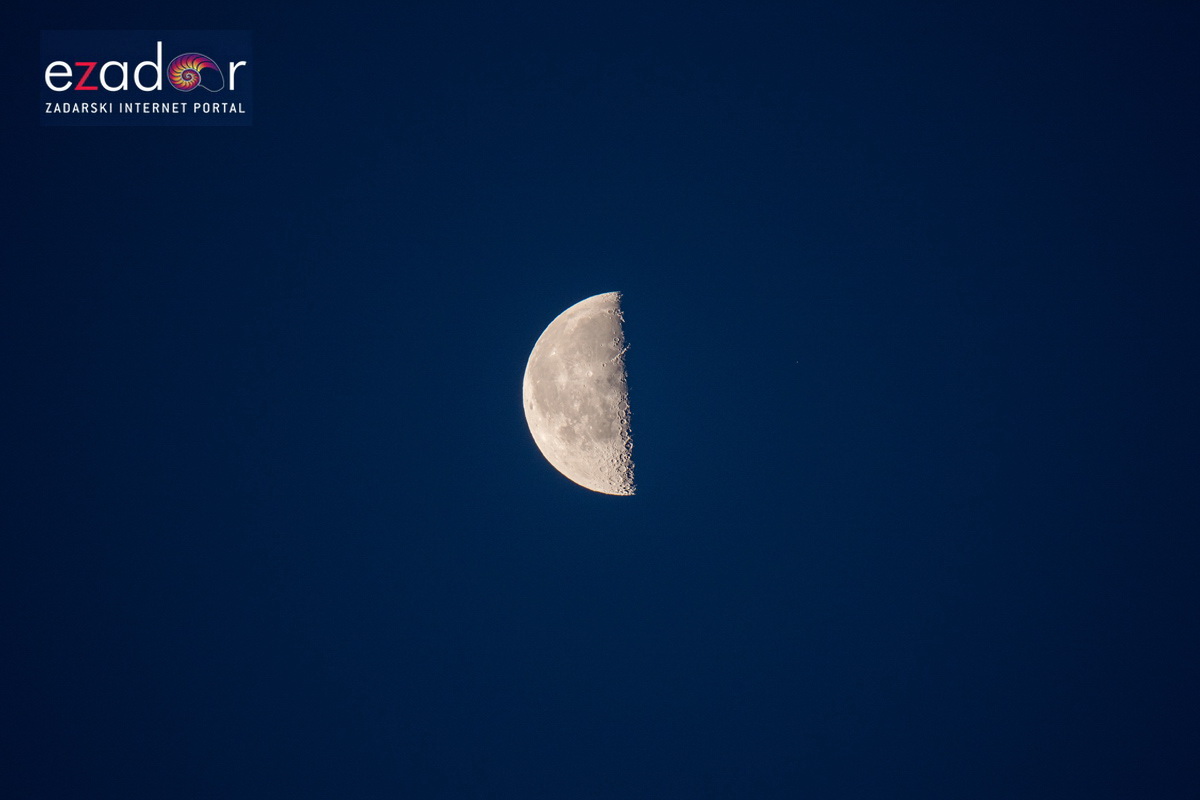 Nedjeljno svitanje na Vranskom jezeru Nedjeljno svitanje na Vranskom jezeru