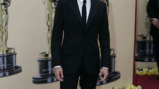 82. Red Carpet Oscara (oscar.go.com)