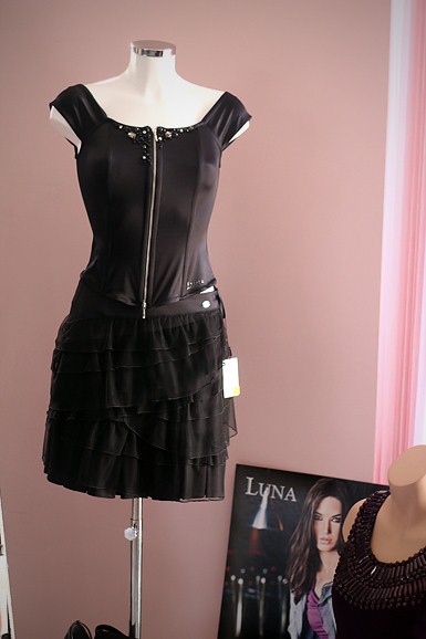 RR moda , Polačišće 9 (foto:Saša Čuka) RR moda , Polačišće 9 (foto:Saša Čuka)