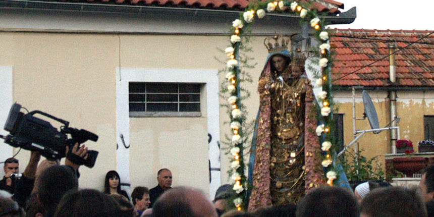 OLYMPUS DIGITAL CAMERA OLYMPUS DIGITAL CAMERA