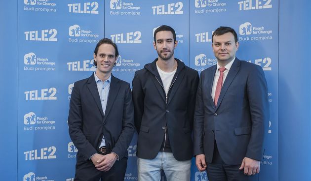 Jon Golan, Mario Mazic i Viktor Pavlinic, Reach for Change – Budi promjena