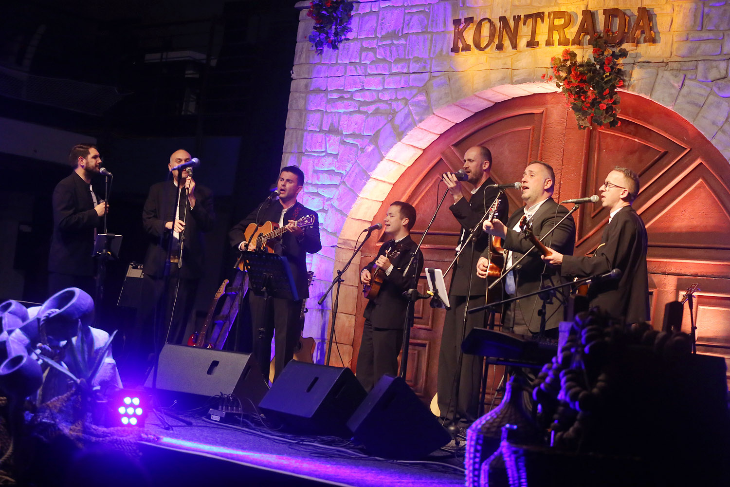 Humanitarni rođendanski koncert klape Kontrada u Arsenalu. Foto: Filip Brala Humanitarni rođendanski koncert klape Kontrada u Arsenalu. Foto: Filip Brala