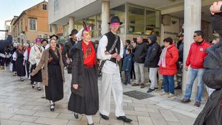 Zadarski karneval 2018: Povorka maškaranih skupina gradskim ulicama Zadarski karneval 2018: Povorka maškaranih skupina gradskim ulicama