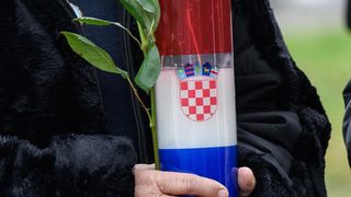 Zadar: Odavanje počasti kod spomenika hrvatskim braniteljima povodom obljetnice VRO Maslenica Zadar: Odavanje počasti kod spomenika hrvatskim braniteljima povodom obljetnice VRO Maslenica