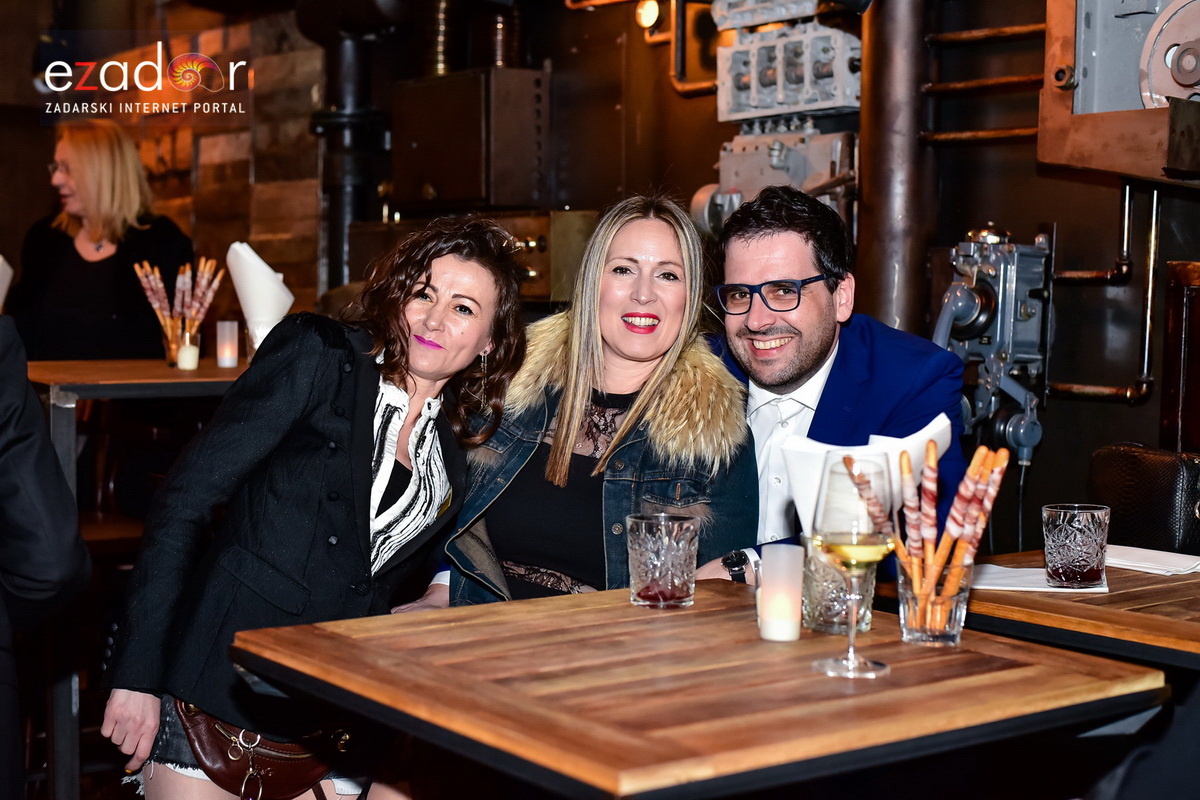 Humanitarna proslava 10. rođendana Frizerskog salona Anchi @ Harbor Cookhouse & Club