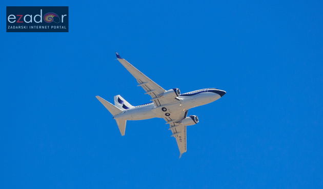 Đir po gradu 23. kolovoza 2017. Avion, Zrakoplov