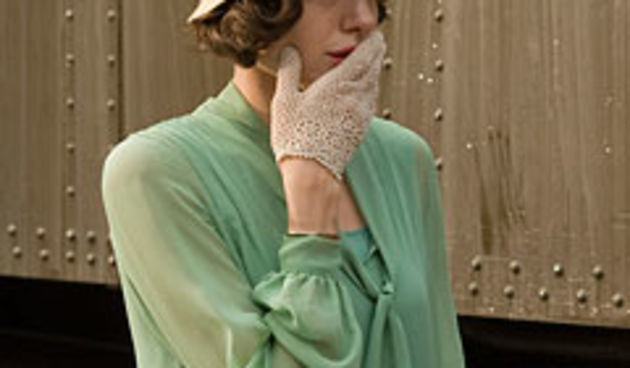Angelina u modi dvadesetih (Moda.hr)