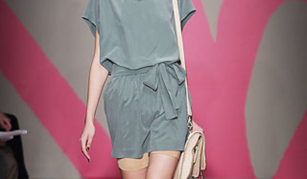 DKNY proljeće/ljeto 2010 (Moda.hr)