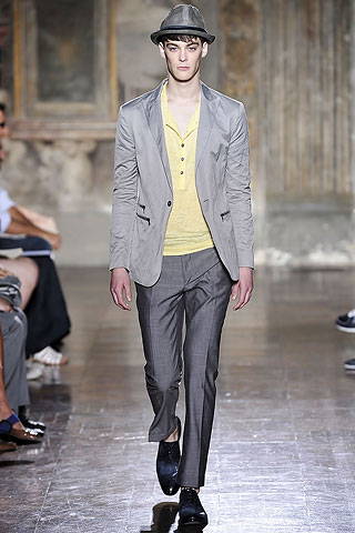 John Varvatos proljeće/ljeto 2010 (Moda.hr) John Varvatos proljeće/ljeto 2010 (Moda.hr)