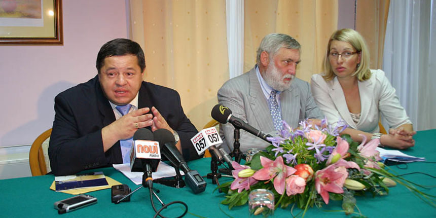 Image 1175811 (auto) Image 1175811 (auto)