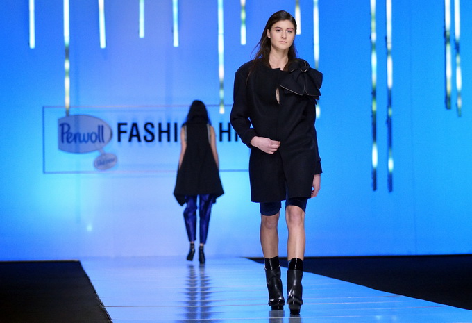 Zagreb, 150313.
Zagrebacki Velesajam.
Odrzana je treca vecer revije Perwoll Fashion.hr na kojoj su svoje kreacije predstavili Martina Felja, Morana Krklec, Young at Squat, Marina Design i Envy Room.
Na fotografiji: kreacije Young at Squat.
Foto: Marko T Zagreb, 150313.
Zagrebacki Velesajam.
Odrzana je treca vecer revije Perwoll Fashion.hr na kojoj su svoje kreacije predstavili Martina Felja, Morana Krklec, Young at Squat, Marina Design i Envy Room.
Na fotografiji: kreacije Young at Squat.
Foto: Marko T