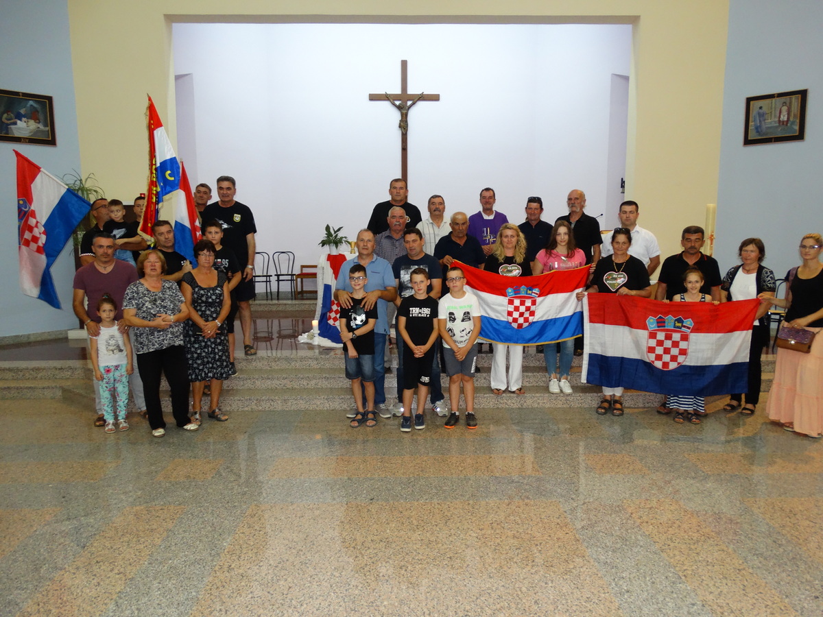 Molitvena hodnja “Koracima nade u istinu”, tradicija koja ne blijedi Molitvena hodnja “Koracima nade u istinu”, tradicija koja ne blijedi
