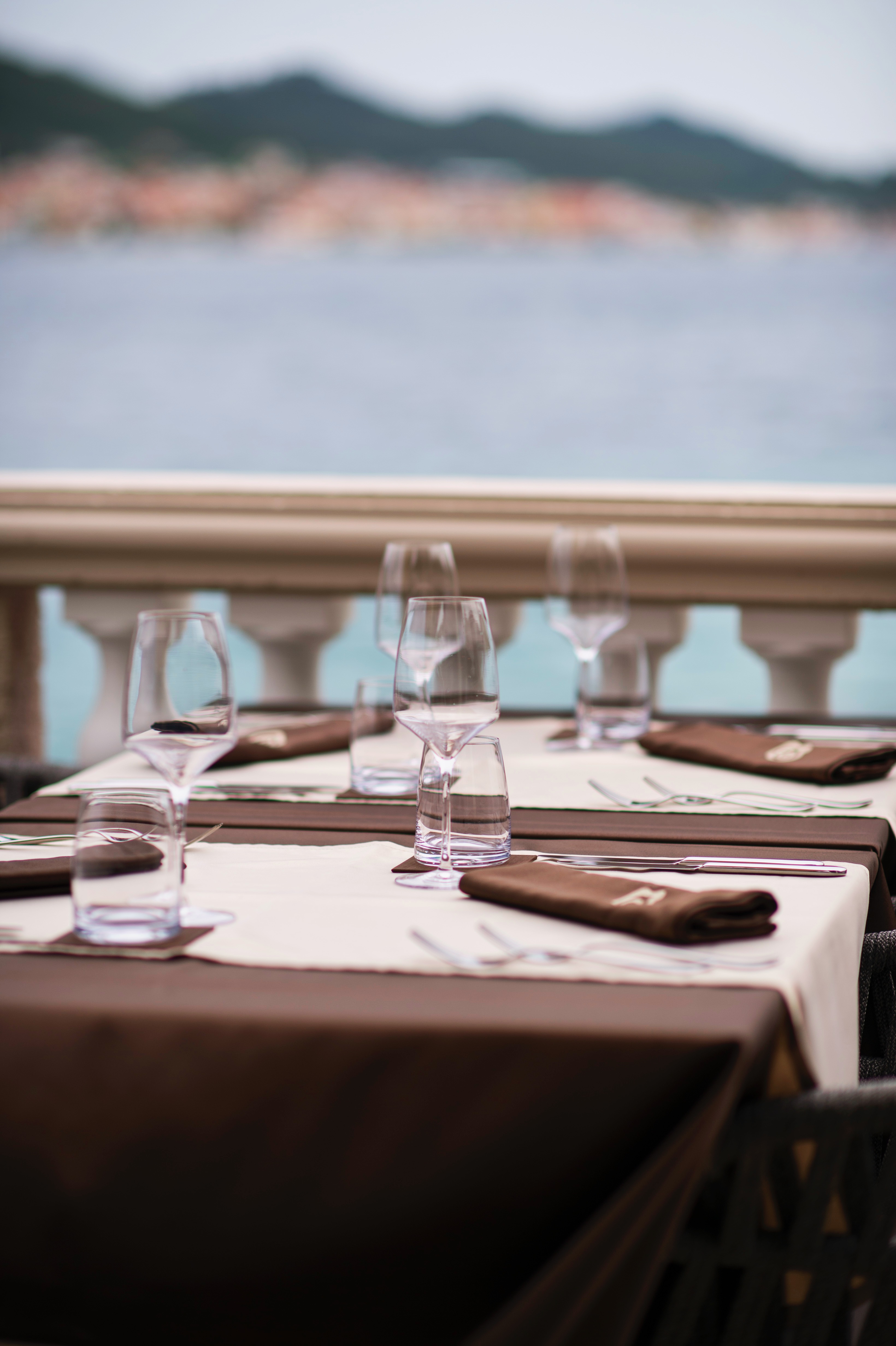 Restoran Lazaret na otoku Ošljaku, savršeno mjesto za bijeg od svakodnevice Restoran Lazaret na otoku Ošljaku, savršeno mjesto za bijeg od svakodnevice