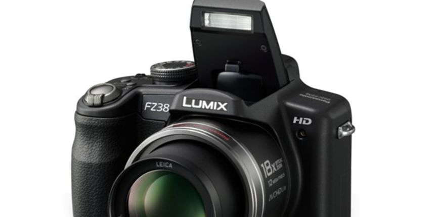 Fotoaparati Lumix – DMC-FZ38 (Foto: tportal.hr) Fotoaparati Lumix – DMC-FZ38 (Foto: tportal.hr)